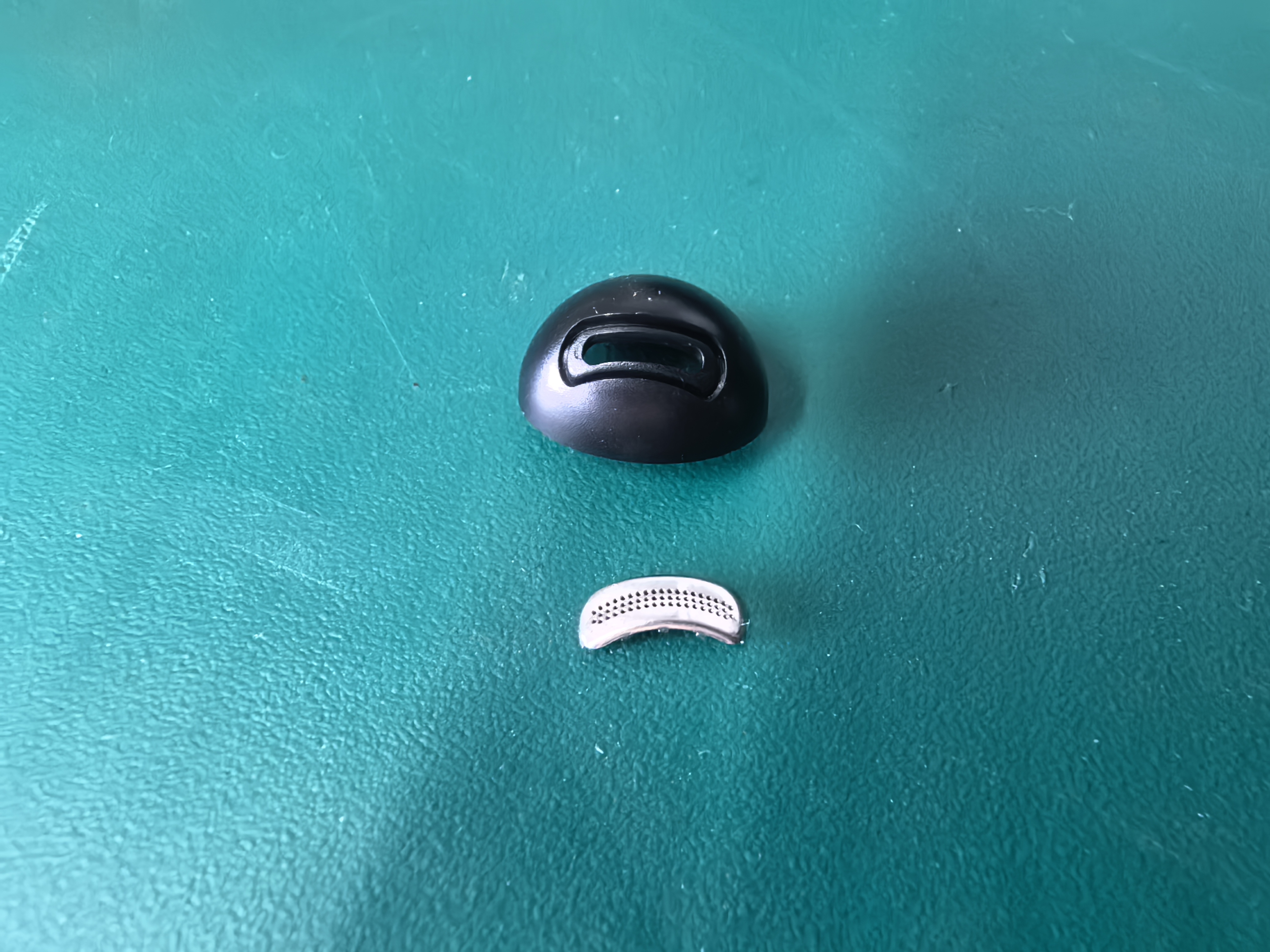 蓝牙耳机金属与塑胶焊接场景